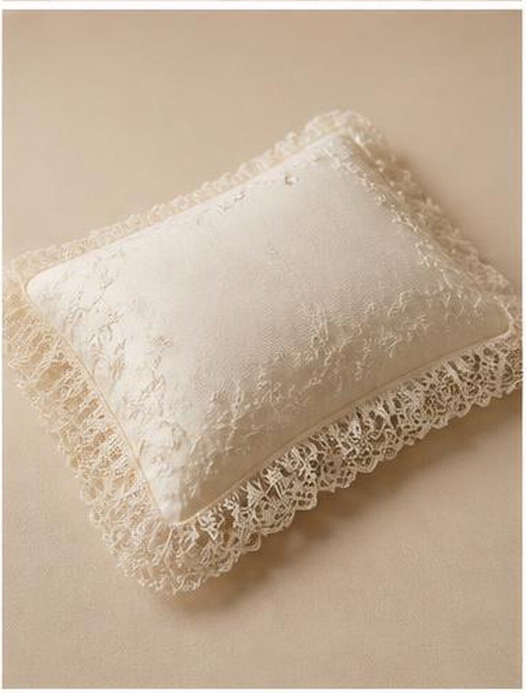 Newborn lace pillow