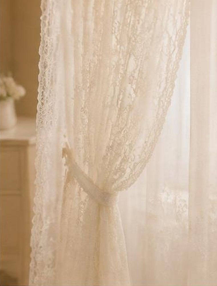 Newborn lace curtain baby room
